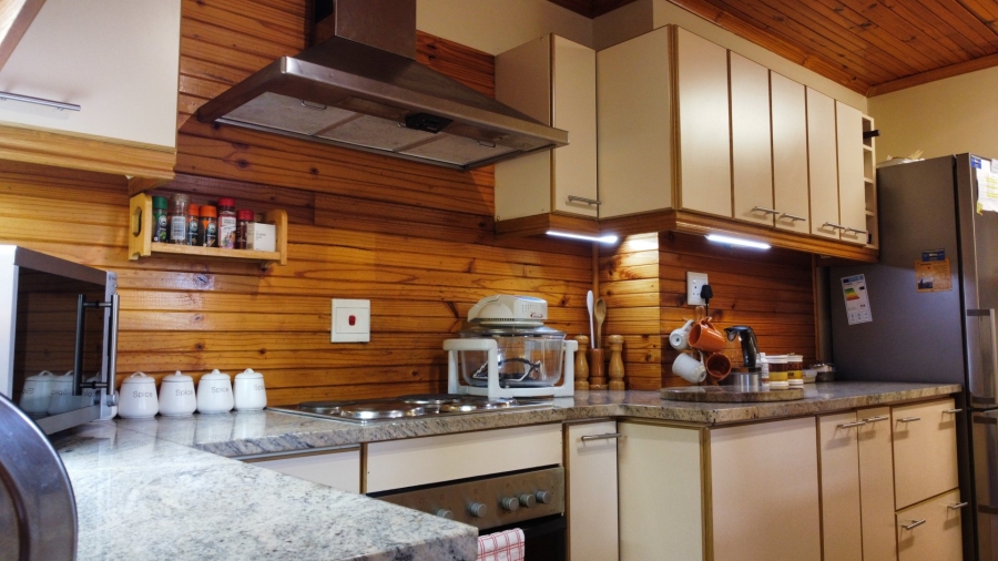 5 Bedroom Property for Sale in Hersham Western Cape